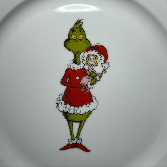 The Grinch Who Stole Christmas CIndy Lou Who & Whoville 8 Piece Dining Set - Picture 10 of 13